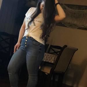 Meet your Posher, Annalee